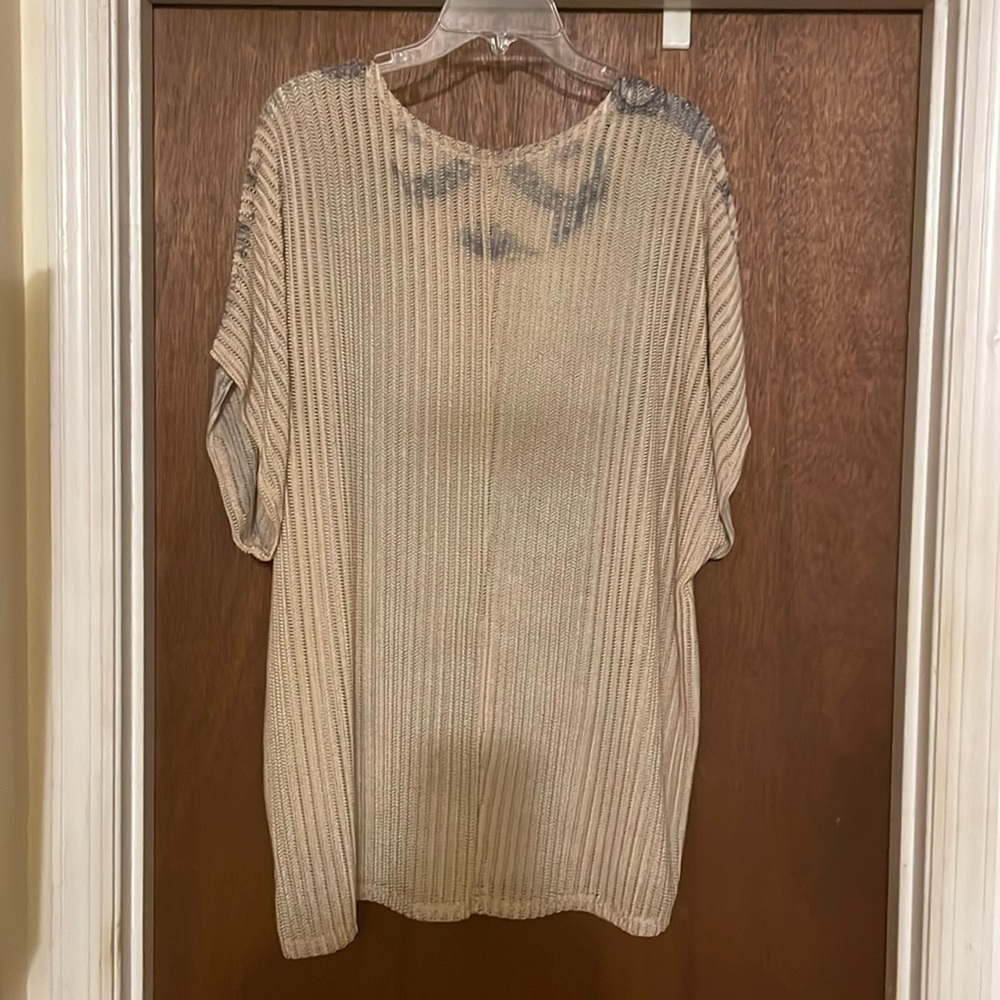 Lyss Loo short sleeve blouse - Picture 2 of 4